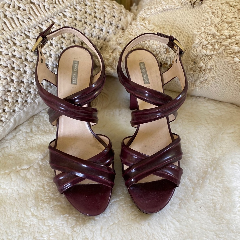 Heels - Picture 2 of 3